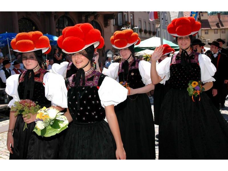 Die Kirnbacher Kurrende beim Trachtenfest in Wolfach im Kinzigtal, Schwarzwald